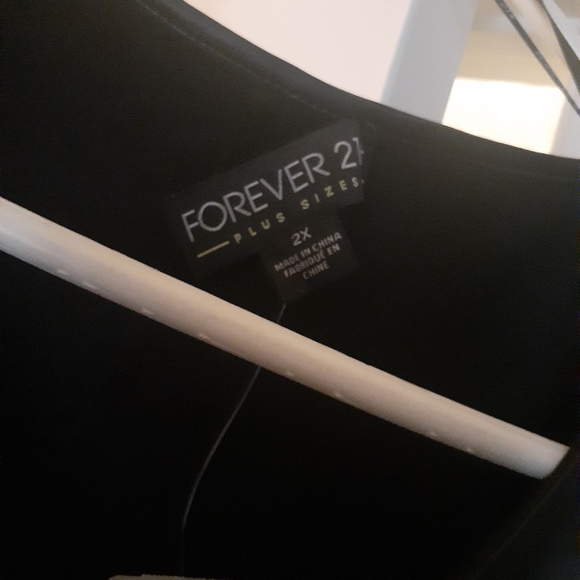 Club dress - Picture 2 of 2